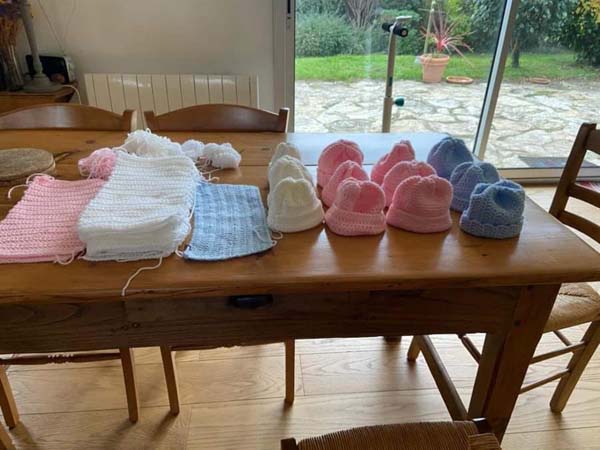 Atelier bonnets-de-laine-les-amis-de-momo-le-singe Maison des associations Vannes